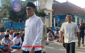 Viral! Wali Kota Sukabumi Disoraki “Huu” Saat Khutbah Idul Fitri, Ini Fakta Lengkapnya!