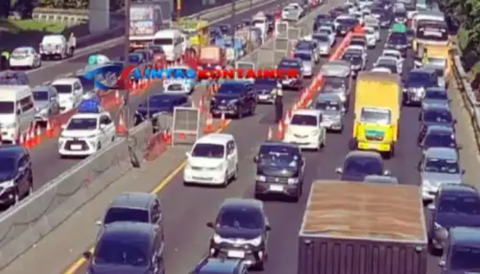 Sejumlah Ruas Tol di Jakarta Macet