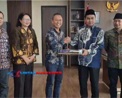 Kemenhaj Gandeng KAI, Transportasi dan Logistik Haji