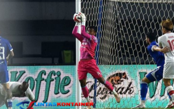 Tunda Rekor Nirbobol Usai Persib Tekuk Bali United