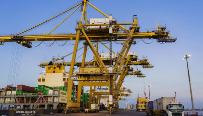 Aktivitas Petikemas di Tanjung Perak Naik, Belum Terdampak Isu Selat Hormuz